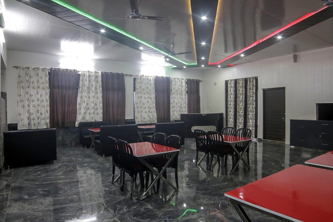 Oyo 30488 Satkar Hotel Pithorāgarh Eksteriør billede